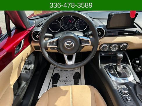 Used 2019 MAZDA MX-5 Miata RF Grand Touring RWD image 13