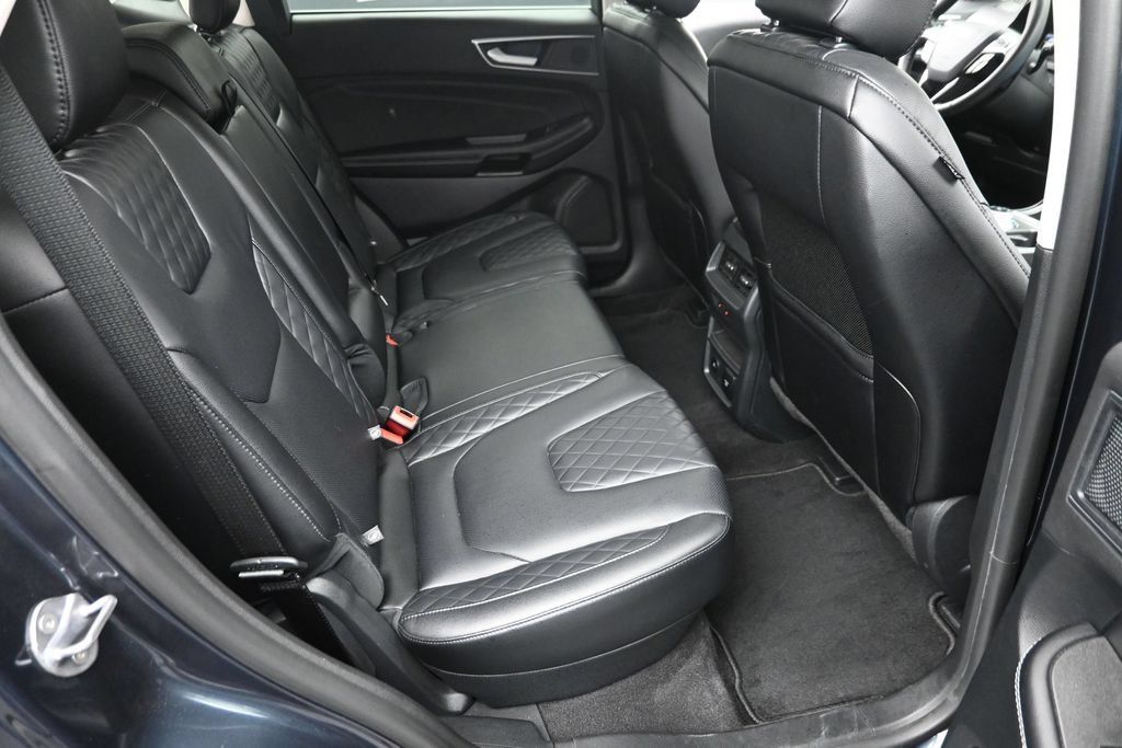 Used 2024 Ford Edge Titanium w/ Equipment Group 301A AWD/4WD image 10