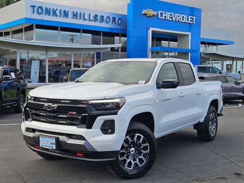 New 2026 Chevrolet Colorado Z71 w/ Technology Package AWD/4WD image 2