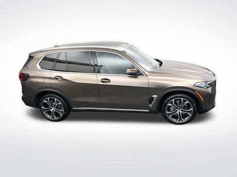 Used 2025 BMW X5 xDrive50e w/ Executive Package image 21