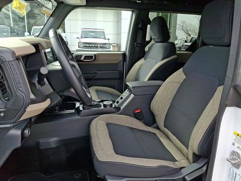 Certified 2025 Ford Bronco Big Bend image 13