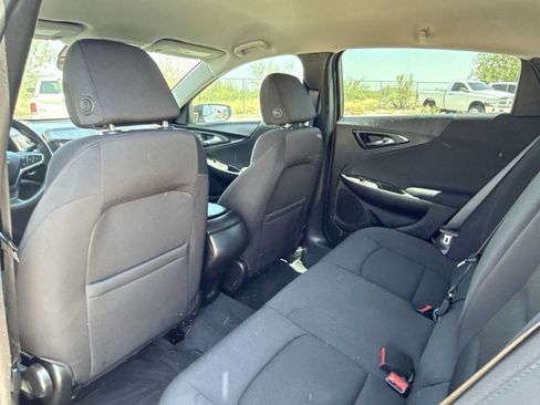 Used 2022 Chevrolet Malibu LS FWD image 16