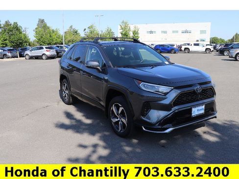 Used 2021 Toyota RAV4 SE w/ Weather & Moonroof Package AWD/4WD image 1