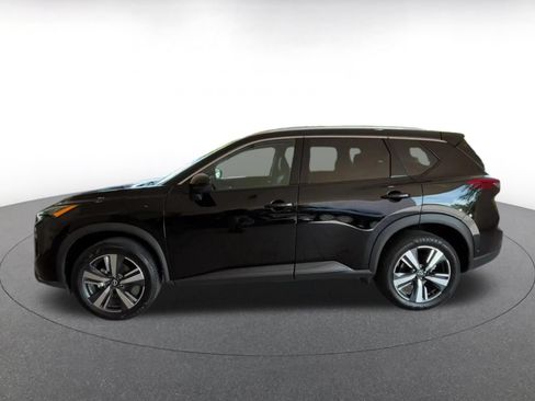 Used 2026 Nissan Rogue SL FWD image 9