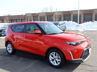 Certified 2023 Kia Soul LX w/ LX Technology Package video 1
