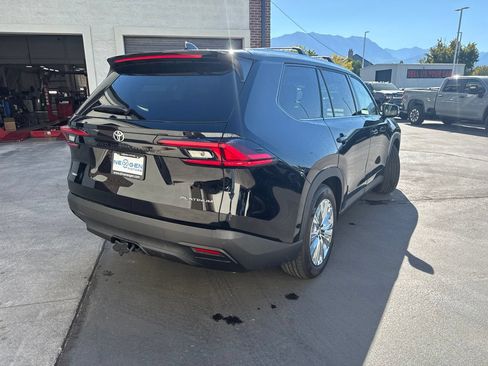 Used 2026 Toyota Grand Highlander AWD image 8