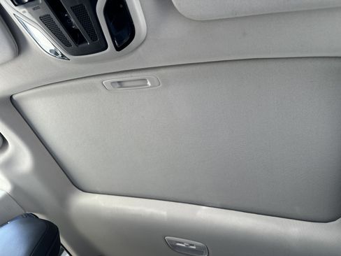 Used 2023 Subaru Outback Touring AWD/4WD image 27
