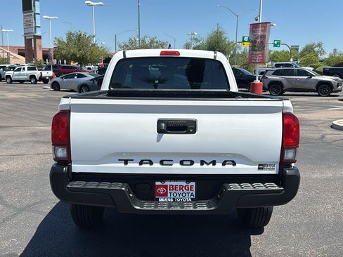 Used 2018 Toyota Tacoma SR RWD image 7