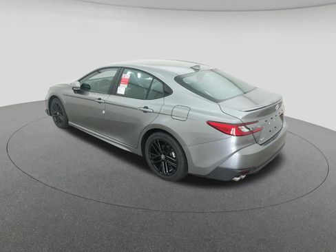 New 2026 Toyota Camry SE image 5