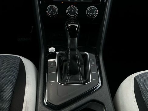 Used 2025 Volkswagen Taos S image 21