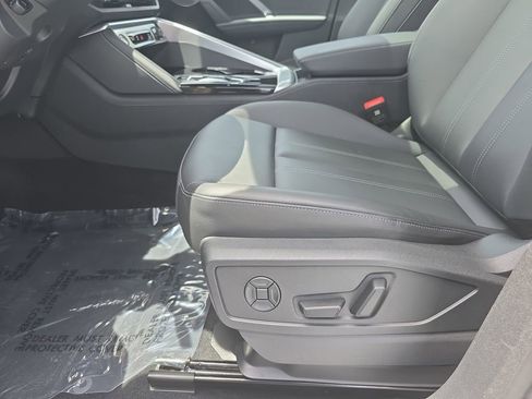 Certified 2025 Audi Q5 Premium w/ Convenience Package AWD/4WD image 21