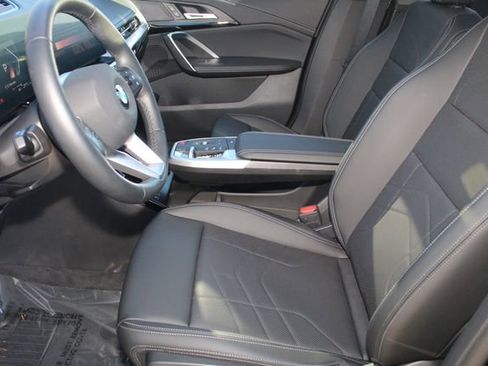 Used 2025 BMW X1 xDrive28i w/ Convenience Package image 19