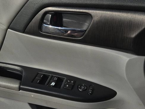 Used 2014 Honda Accord EX image 17
