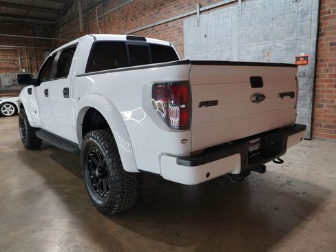 Used 2014 Ford F150 Raptor w/ Equipment Group 801A Luxury image 13