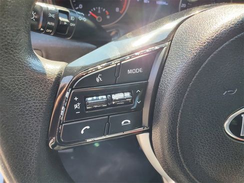 Used 2021 Kia Sportage LX image 12