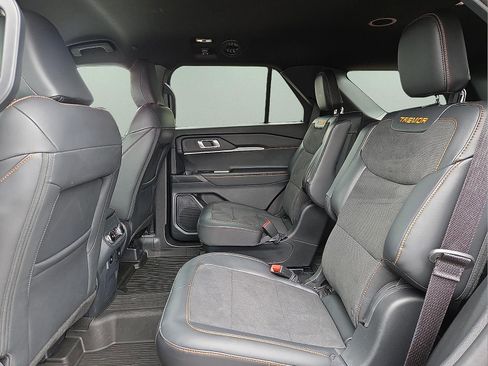 Used 2026 Ford Explorer Tremor w/ Tremor Convenience Package AWD/4WD image 11