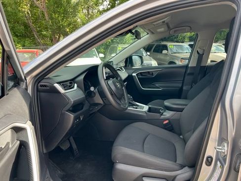 Used 2024 Toyota RAV4 LE AWD/4WD image 26