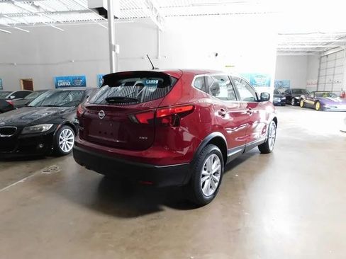 Used 2019 Nissan Rogue Sport S w/ Appearance Package image 2