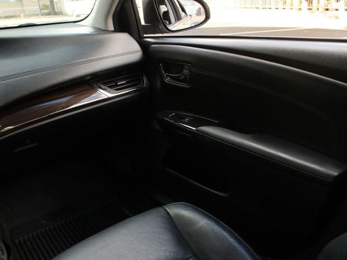 Used 2013 Toyota Avalon XLE Touring FWD image 25