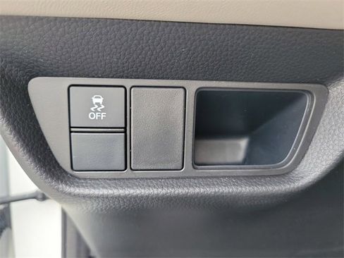 Used 2023 Honda HR-V LX image 19