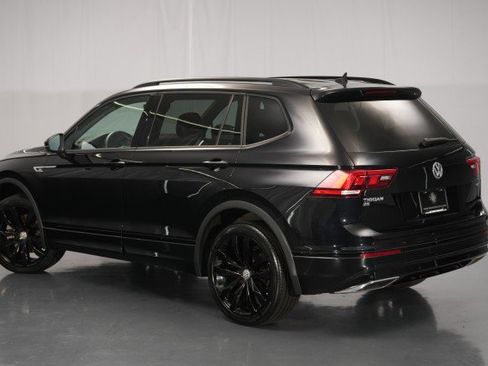 Used 2021 Volkswagen Tiguan SE R-Line image 16