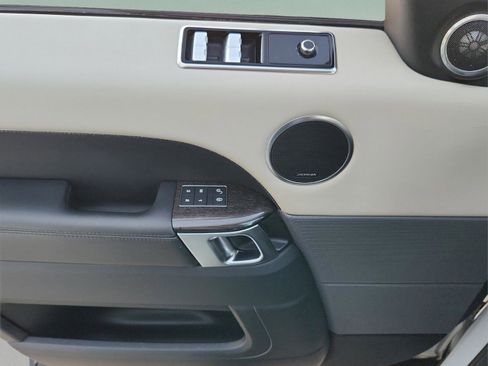 Used 2020 Land Rover Range Rover Sport HSE Dynamic image 26