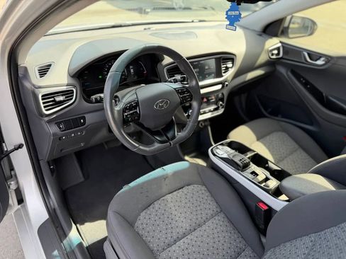Used 2019 Hyundai Ioniq Electric image 21
