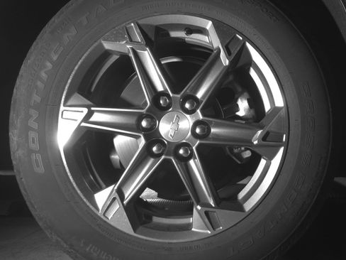 Used 2025 Chevrolet Blazer LT FWD image 13