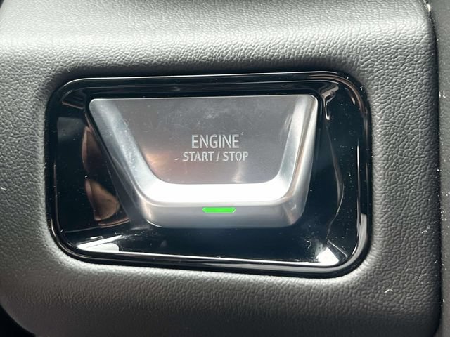 Certified 2025 GMC Yukon XL Denali RWD image 30