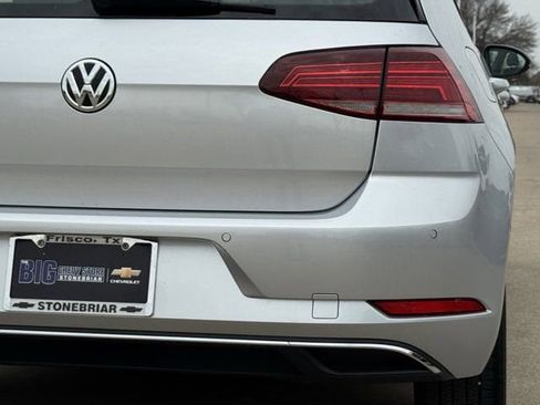 Used 2019 Volkswagen e-Golf SEL Premium image 7