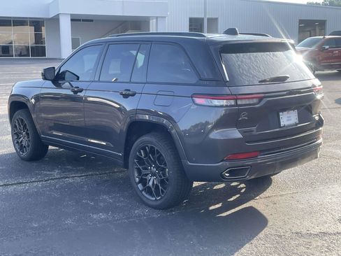 Certified 2025 Jeep Grand Cherokee Summit w/ Obsidian Package AWD/4WD image 10