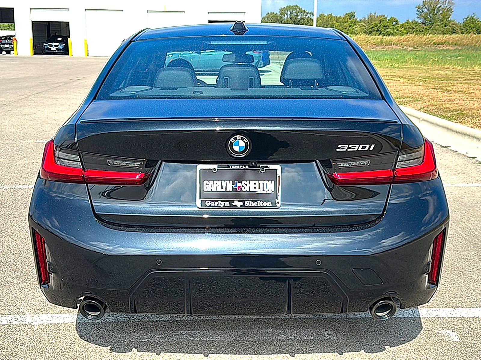 New 2026 BMW 330i Sedan w/ M Sport Package RWD image 7