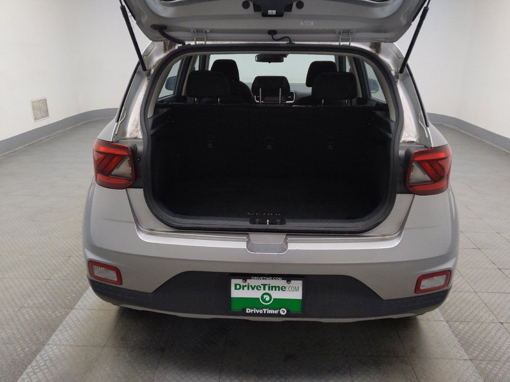 Used 2023 Hyundai Venue SEL FWD image 29
