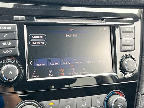 Used 2020 Nissan Rogue S w/ Special Edition Package AWD/4WD image 28