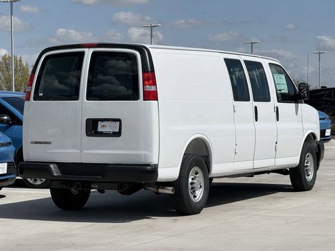 New 2026 Chevrolet Express 2500 Extended w/ Driver Convenience Package image 4