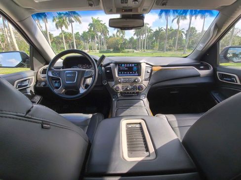 Used 2017 GMC Yukon Denali w/ Open Road Package image 7