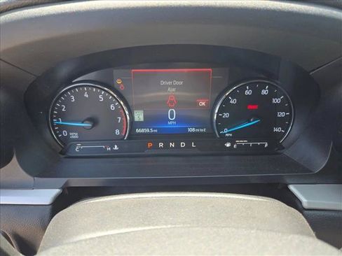 Used 2023 Ford Explorer XLT w/ Equipment Group 202A RWD image 11