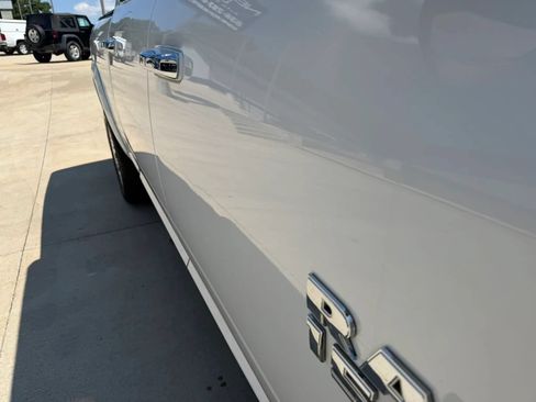 Used 2018 RAM 1500 Laramie w/ Convenience Group AWD/4WD image 65