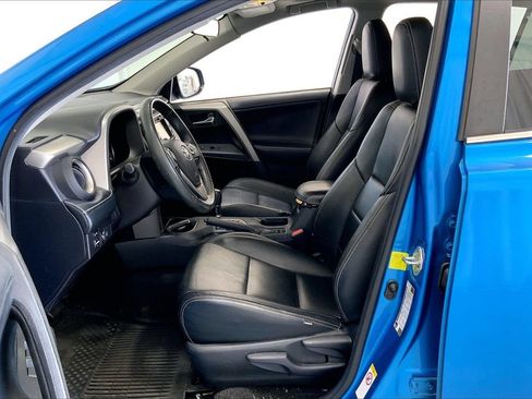 Used 2018 Toyota RAV4 XLE w/ Plus Extra Value Package FWD image 15