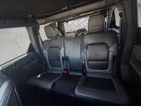 Used 2023 Ford Bronco Big Bend w/ Sasquatch Package image 22