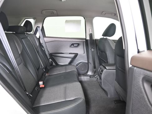 Used 2021 Nissan Rogue S AWD/4WD image 15