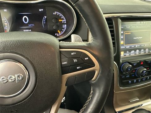 Certified 2017 Jeep Grand Cherokee Limited image 28
