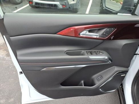 New 2026 Chevrolet Traverse RS w/ LPO, Floor Liner Package AWD/4WD image 12