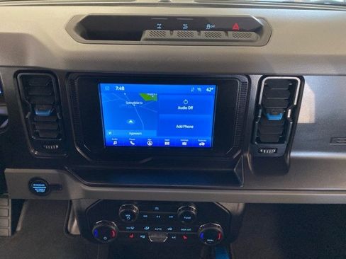Used 2021 Ford Bronco Black Diamond AWD/4WD image 23