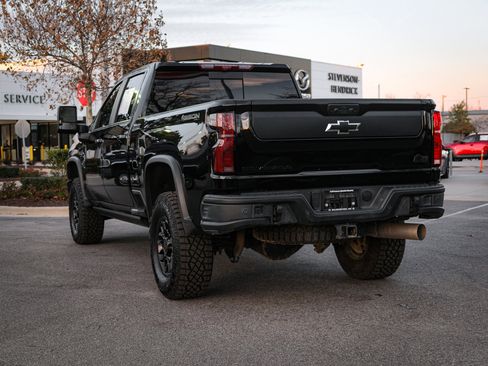 Used 2024 Chevrolet Silverado 2500 ZR2 w/ ZR2 Bison Edition image 8