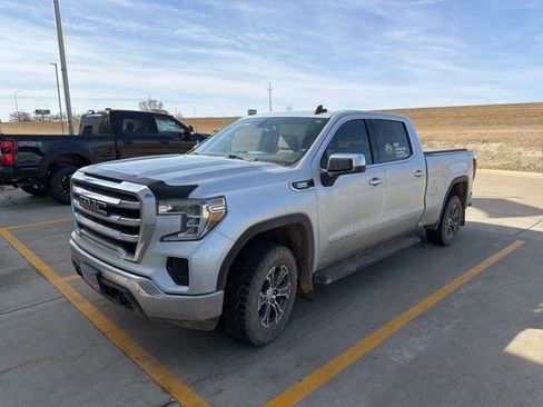 Used 2021 GMC Sierra 1500 SLE w/ X31 Off-Road Package image 7
