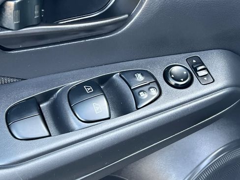 Used 2024 Nissan Kicks S image 14