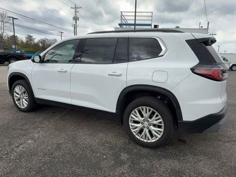 Used 2024 GMC Acadia Elevation AWD/4WD image 6