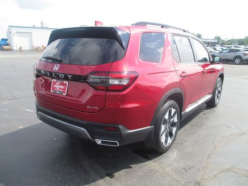 Used 2026 Honda Pilot Elite image 5