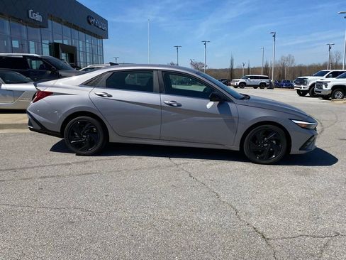 New 2026 Hyundai Elantra SEL Sport Premium FWD image 9